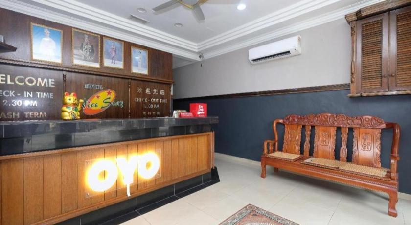 Oyo 1190 Nice Stay Hotel Raub Exterior foto
